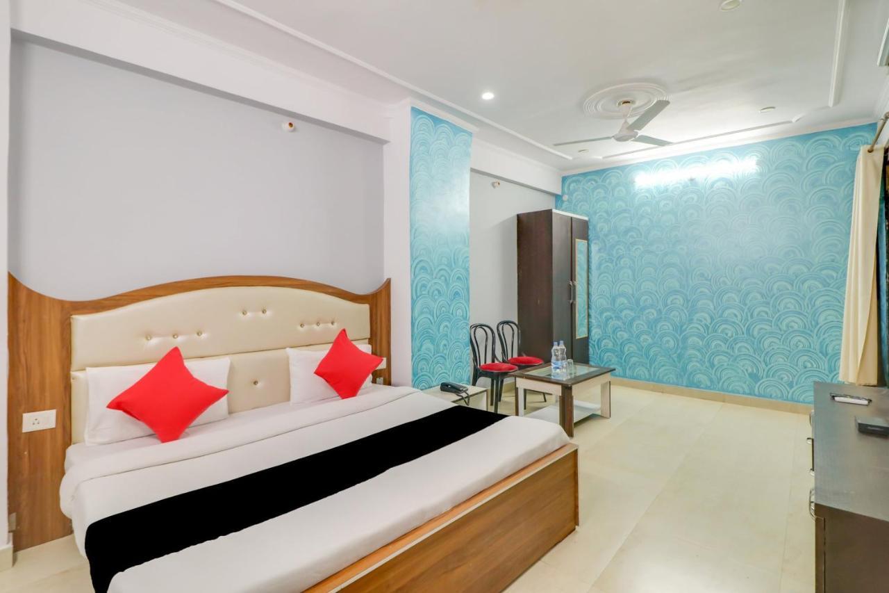 Super Oyo Capital O Heritage House Colonelganj Екстер'єр фото