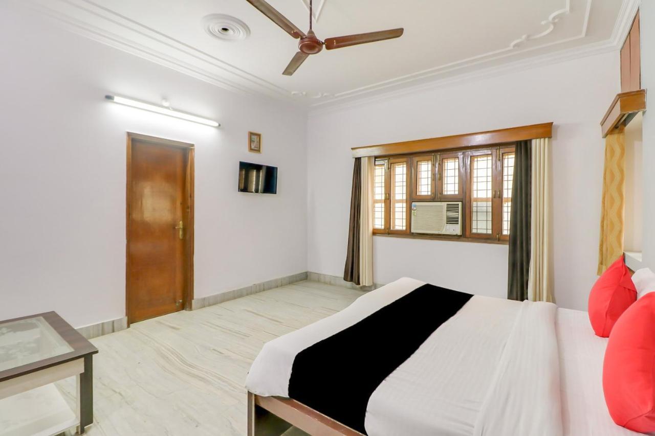 Super Oyo Capital O Heritage House Colonelganj Екстер'єр фото